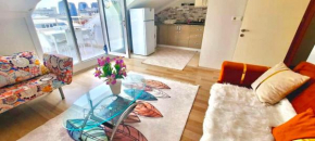 Cozy apartment 10 min from Airport